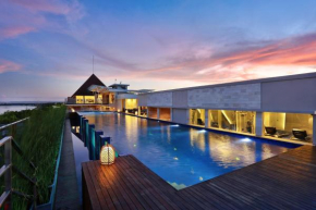 Отель Mega Boutique Hotel  Kuta